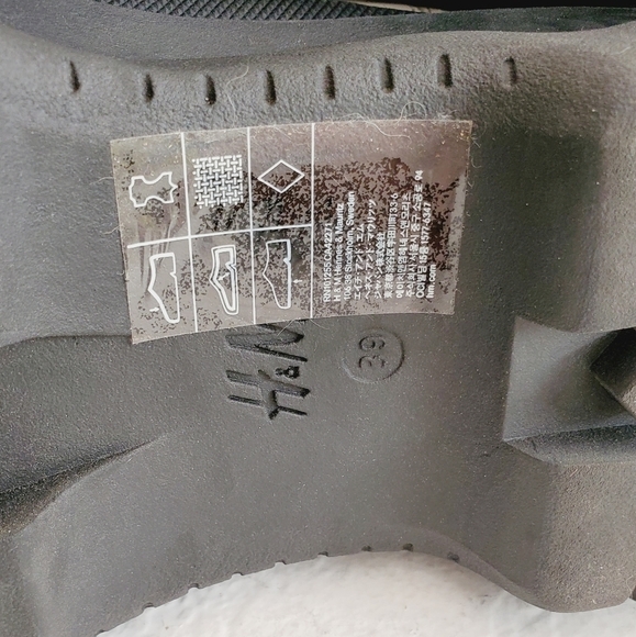 H&M Leather Chelsea Ankle Platform Pull On Moto Booties size 39EU/9US - Picture 8 of 14